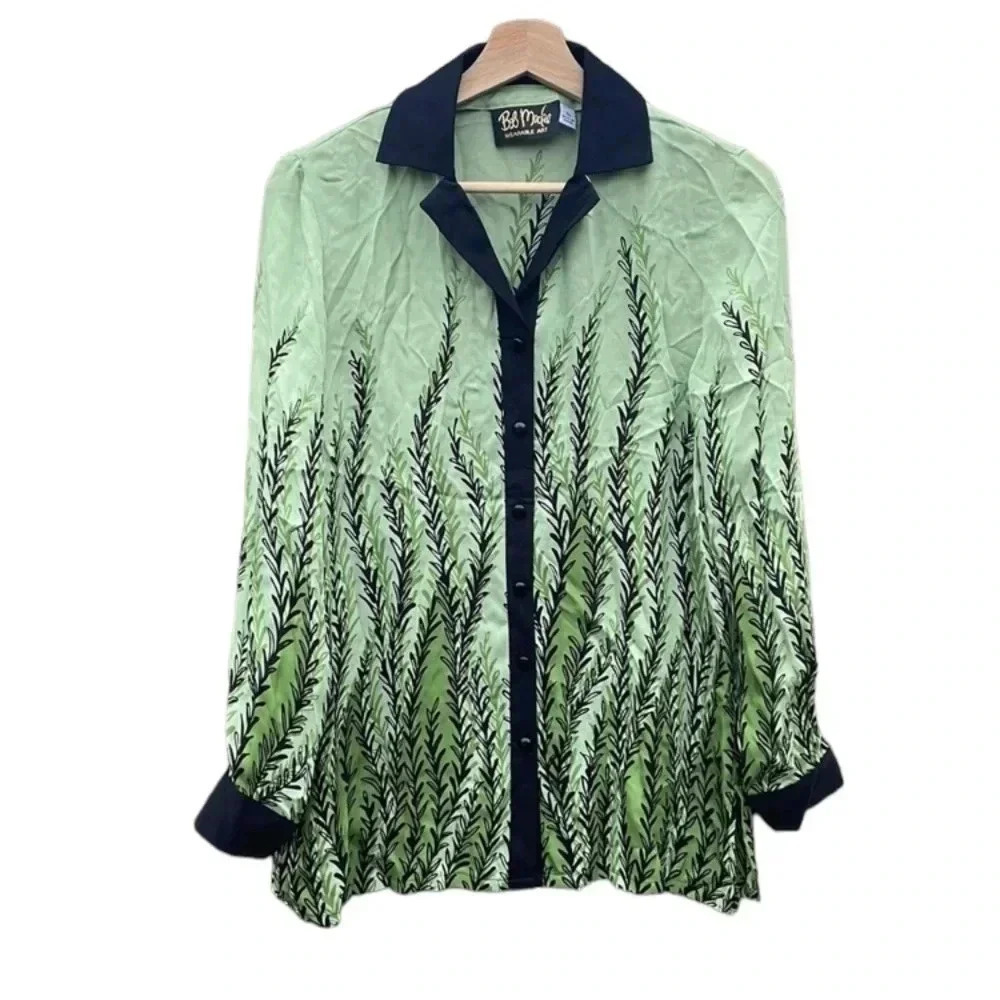 Bob Mackie wearable art XS green modest blouse, pit to pit 20"